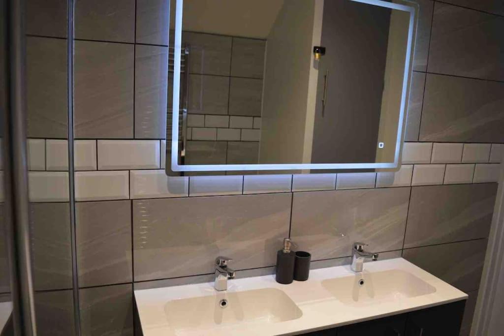 Unique 4 Bed House In Derby Perfect For Contractors And Families Villa ภายนอก รูปภาพ